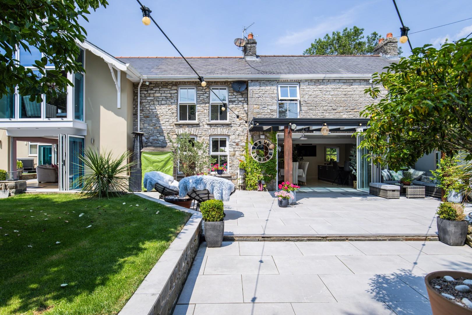 Foxleigh House, Trerhyngyll, Nr Cowbridge, Vale Of Glamorgan, CF71 7TN